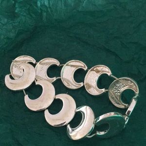 Chunky Silver c link bracelet